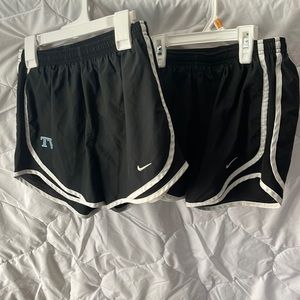 Bundle of 2 shorts